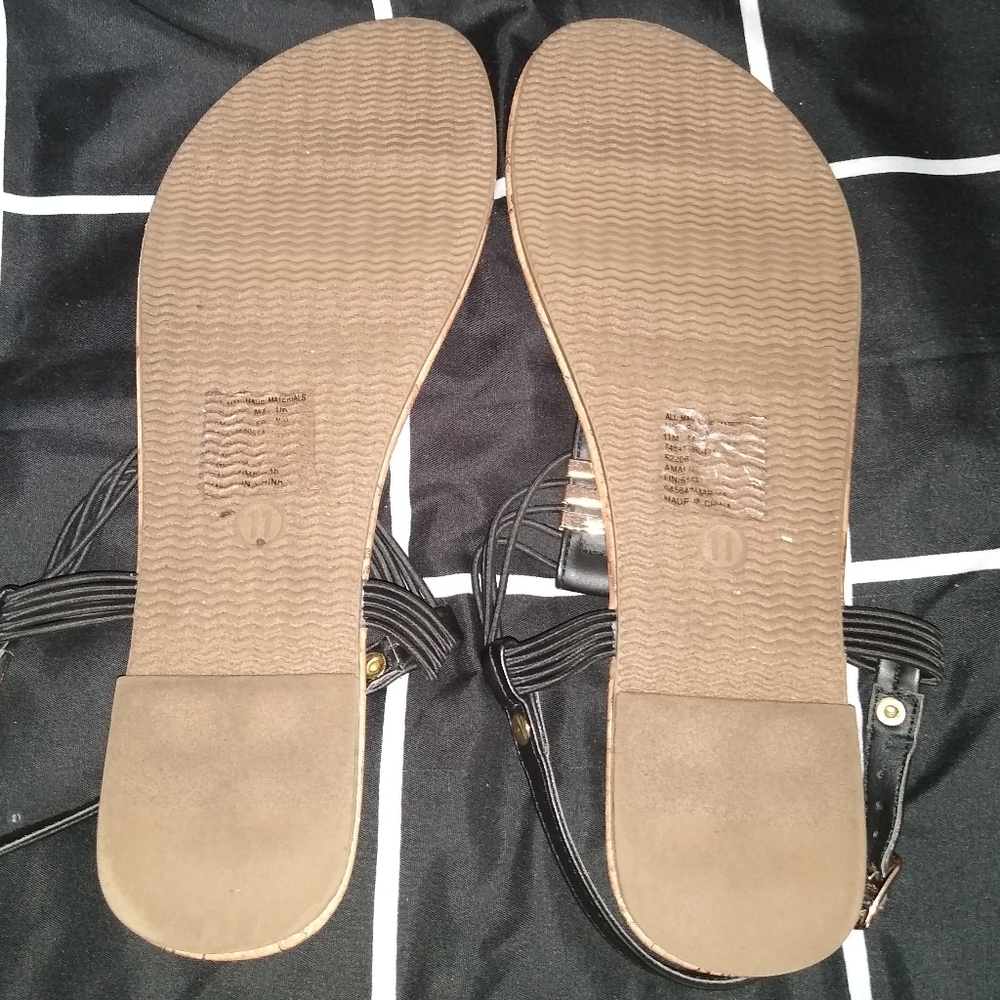Sandals - Picture 2 of 2